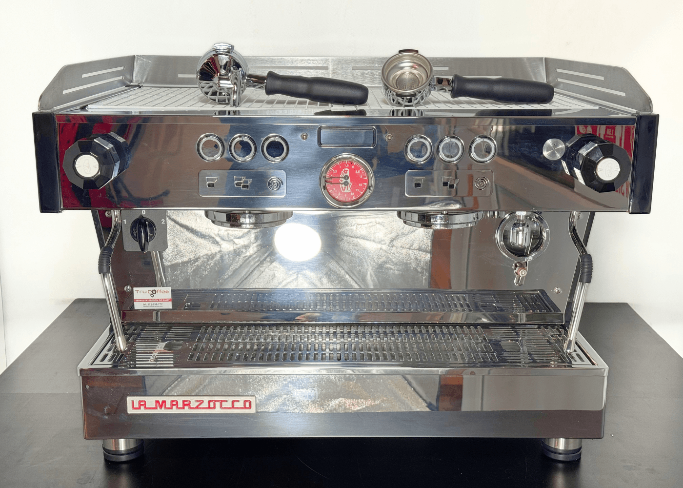 La Marzocco Linea PB Silver 2 grupy - Kultowy włoski kolbowy ekspres do kawy - Thumbnail 4